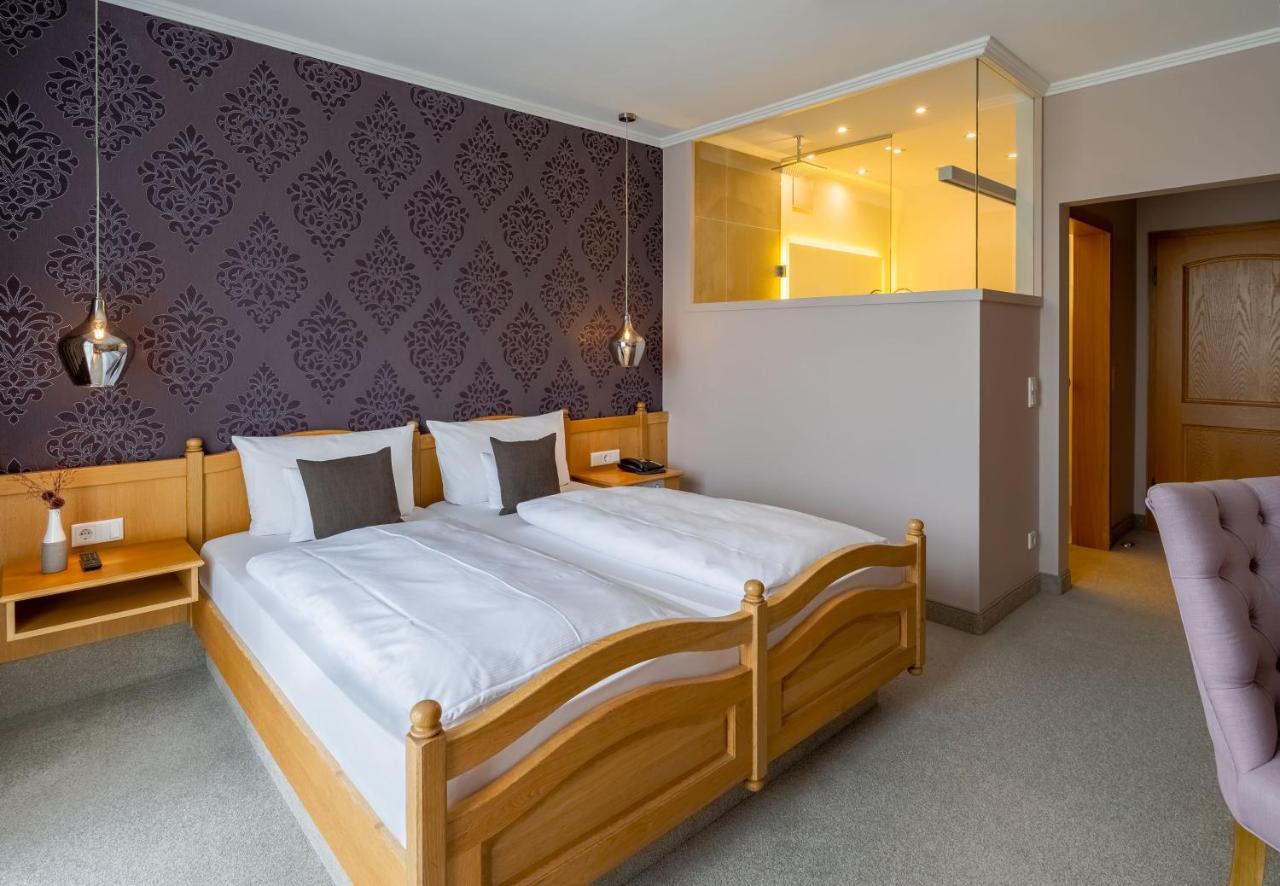 Krone Am Park - Gaestehaus Des Hotel Krone Alzenau in Unterfranken Luaran gambar