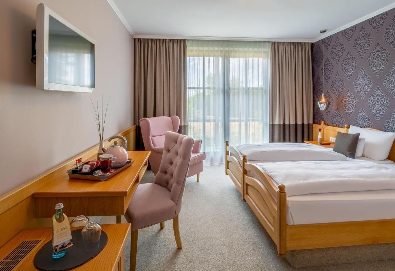 Krone Am Park - Gaestehaus Des Hotel Krone Alzenau in Unterfranken Luaran gambar
