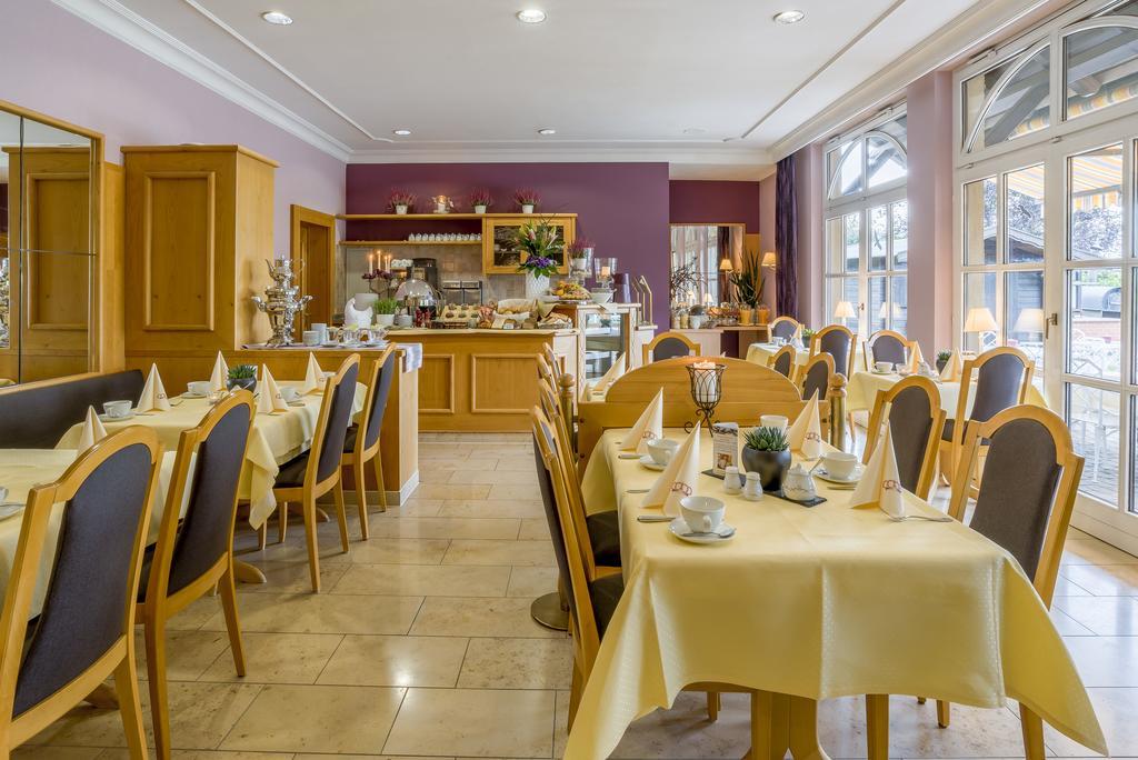 Krone Am Park - Gaestehaus Des Hotel Krone Alzenau in Unterfranken Luaran gambar
