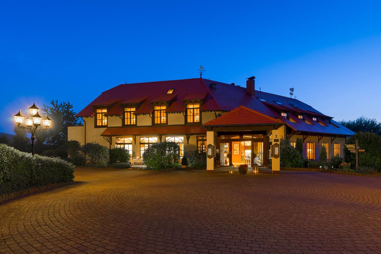 Krone Am Park - Gaestehaus Des Hotel Krone Alzenau in Unterfranken Luaran gambar